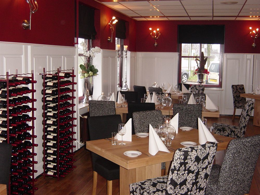Hotel Restaurant De Buizerd Langedijk Extérieur photo